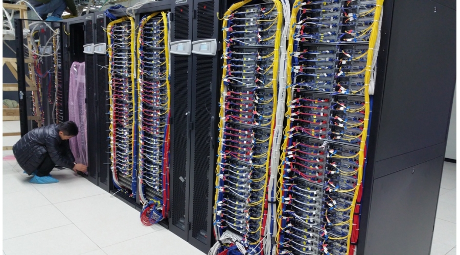 IBM飞虎侧面