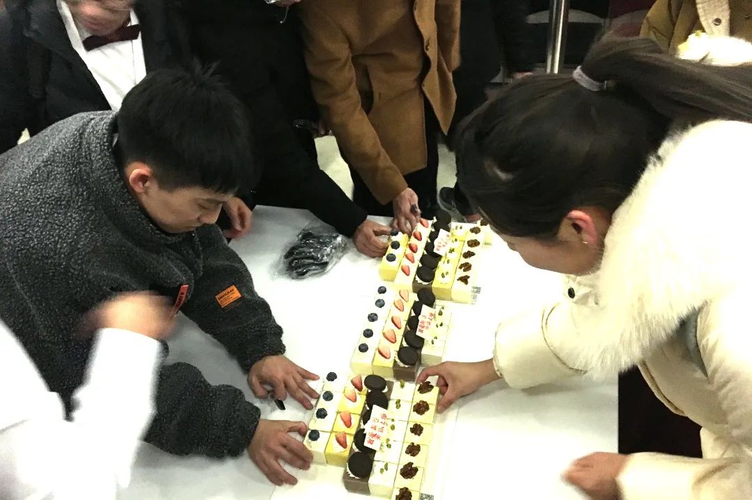 1608091278585404.jpg 图片关键词